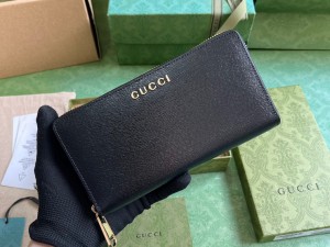 772642-1 Replica Gucci Zip around wallet with Gucci script leather Womens long wallets
