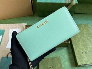 772642-3 Replica Gucci Zip around wallet with Gucci script leather Womens long wallets