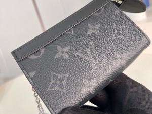 M82776 Louis Vuitton Replica Key Pouch Voyage Monogram Eclipse coated canvas Wallet For Mens